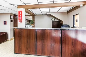 Econo Lodge Savannah Midtown - Reception