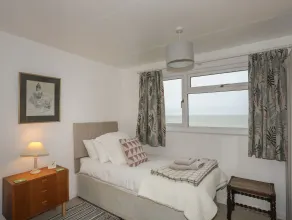 Allt y Mor - Room