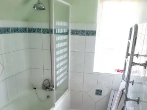Rosemead Guest House - Baño