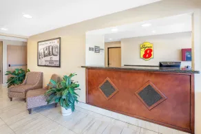 Super 8 by Wyndham Seville - Hall