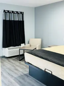 EXPRESS INN & Suites - Rum