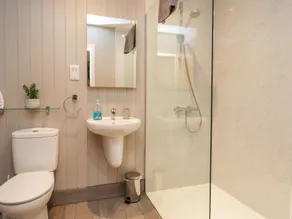 Beech Lodge - Badezimmer