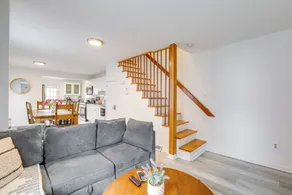 Walk to Campus & Palmer Square: Dtwn Townhome - Interiør