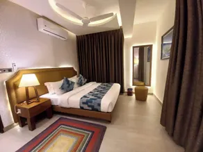 Royal Pearl Suites - Room