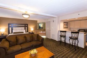 Ramada by Wyndham Plymouth Hotel & Conference Center - Chambre