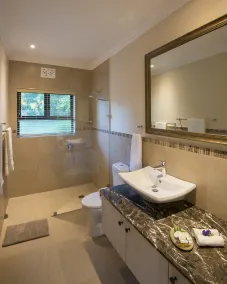SomerZicht Guest House - Bathroom