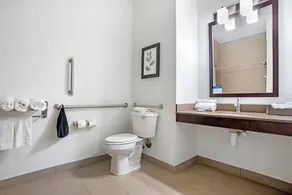 Comfort Inn & Suites Slidell - New Orleans Area - Salle de bain