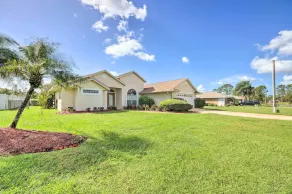 Pool & Fenced Yard: Sebring Retreat - Intérieur