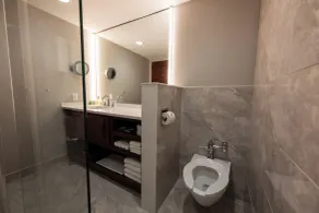 Hillsdale College Dow Hotel and Conference Center - Badezimmer