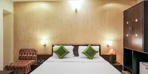 Paradise Hotel and Banquet, Indore - Værelse