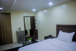House 2 Guest House - Chambre