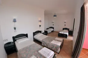 Pink Palace Beach Resort - Chambre