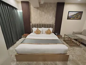 Light House Suite Hubli - Rom