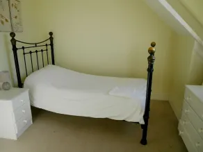 The Saracens Head Hotel - Room