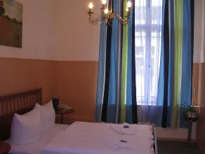 Hotel-Pension Rheingold am Kurfürstendamm - Chambre
