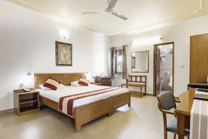 Girisadan - A City Centre Boutique Hotel - Room