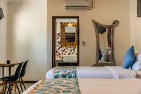 Komodo Suites Downtown - Room
