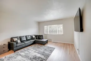 4 Mi to San Joaquin River: Remodeled Home w/ Patio - Interior
