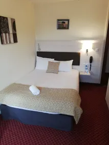 Brit Hotel Bleu Nuit - Room