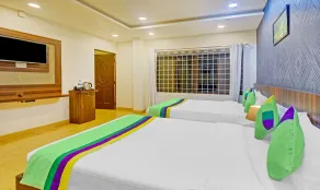 Itsy Hotels Igloo Residency, 400 Meters From Raja Seat Garden - Room