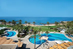 Constantinou Bros Athena Beach Hotel - Chambre