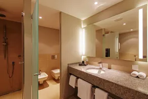 Steigenberger Airport Hotel Berlin - Salle de bain