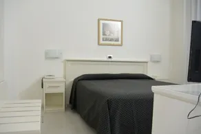 Hotel Suisse - Room