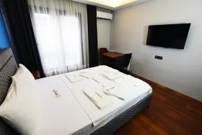 Renk Otel Karşıyaka - Room
