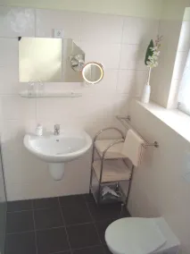 Hotel Gasthof Goldener Hahn - Salle de bain