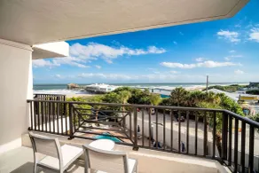 La Quinta by Wyndham Cocoa Beach Oceanfront - Chambre