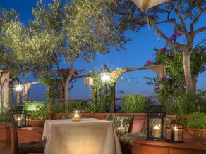 Hotel Diana Roof Garden - Restaurant