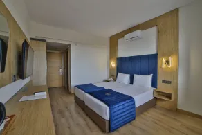 Nashira City Resort Hotel - Rom