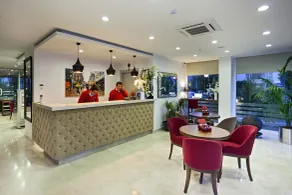 The Room Hotel & Apartments - Entrée intérieure