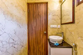FabHotel Clock View - Badezimmer