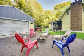 Renovated, Spacious Retreat in Union Pier! - Interior