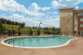 Fairfield by Marriott Inn and Suites Boulder Broomfield Interlocken - Piscine