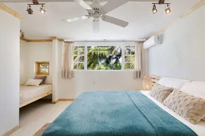 Surfers Bay - Room
