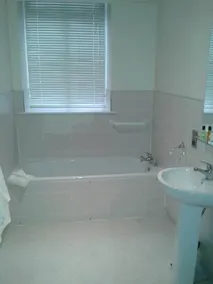 Cambridge Hotel Waterfront - Baño