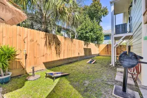 Galveston Retreat w/ Backyard & Patio! - Interior