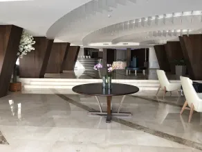 New Belvedere - Reception