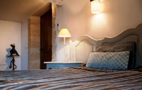 Le Castellas Hotel & SPA - PONT DU GARD - UZES - Værelse
