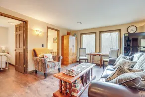 Finger Lakes Retreat: Cohocton Cabin on 25 Acres! - Innvendig