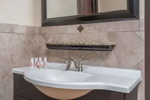 Ramada by Wyndham Minneapolis Golden Valley - Chambre