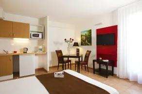 Cerise Carcassonne Sud - Room
