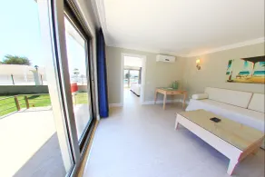 Palm Bay Beach Hotel - Ausblick vom Zimmer