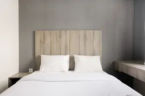 Minimalist Studio Room at Bintaro Icon Apartment - Room
