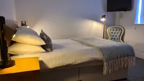 The Crown Hotel - Habitación