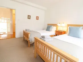 Middletown - Room