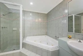 Mandurah Quay Resort - Bathroom