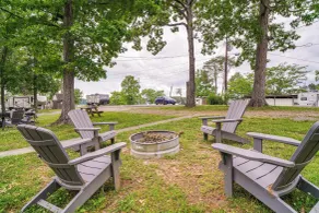 Dandridge Cabin in Inspiration Cove w/ Lake Access - Interiør
